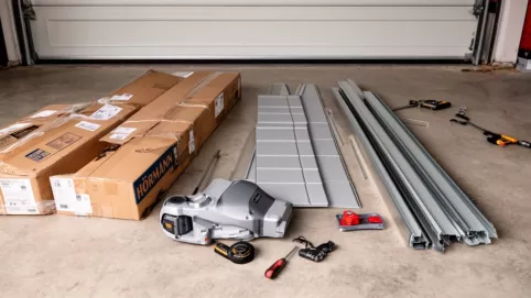 Montaż bramy Hormann z napędem